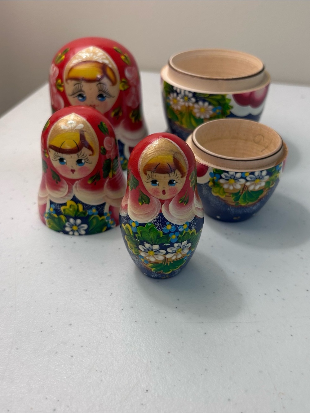Vintage Russian Nesting Matryoshka Doll Set 5 Pieces 5"-1” Signed Floral Bouquet - Picture 5 of 8